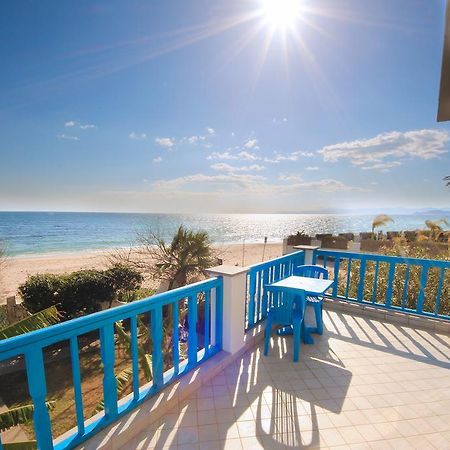 La Casa Sulla Spiaggia Флуміні-ді-Кварту Екстер'єр фото
